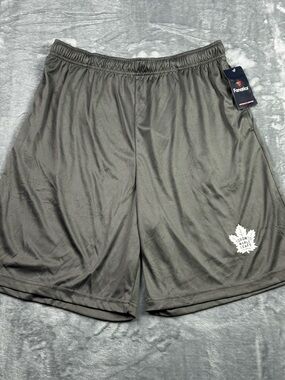 NWT Toronto Maple Leafs Fanatics NHL Shorts Mens XL Gray Performance Training